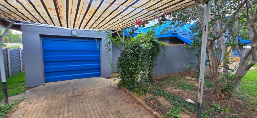 3 Bedroom Property for Sale in Songloed North West